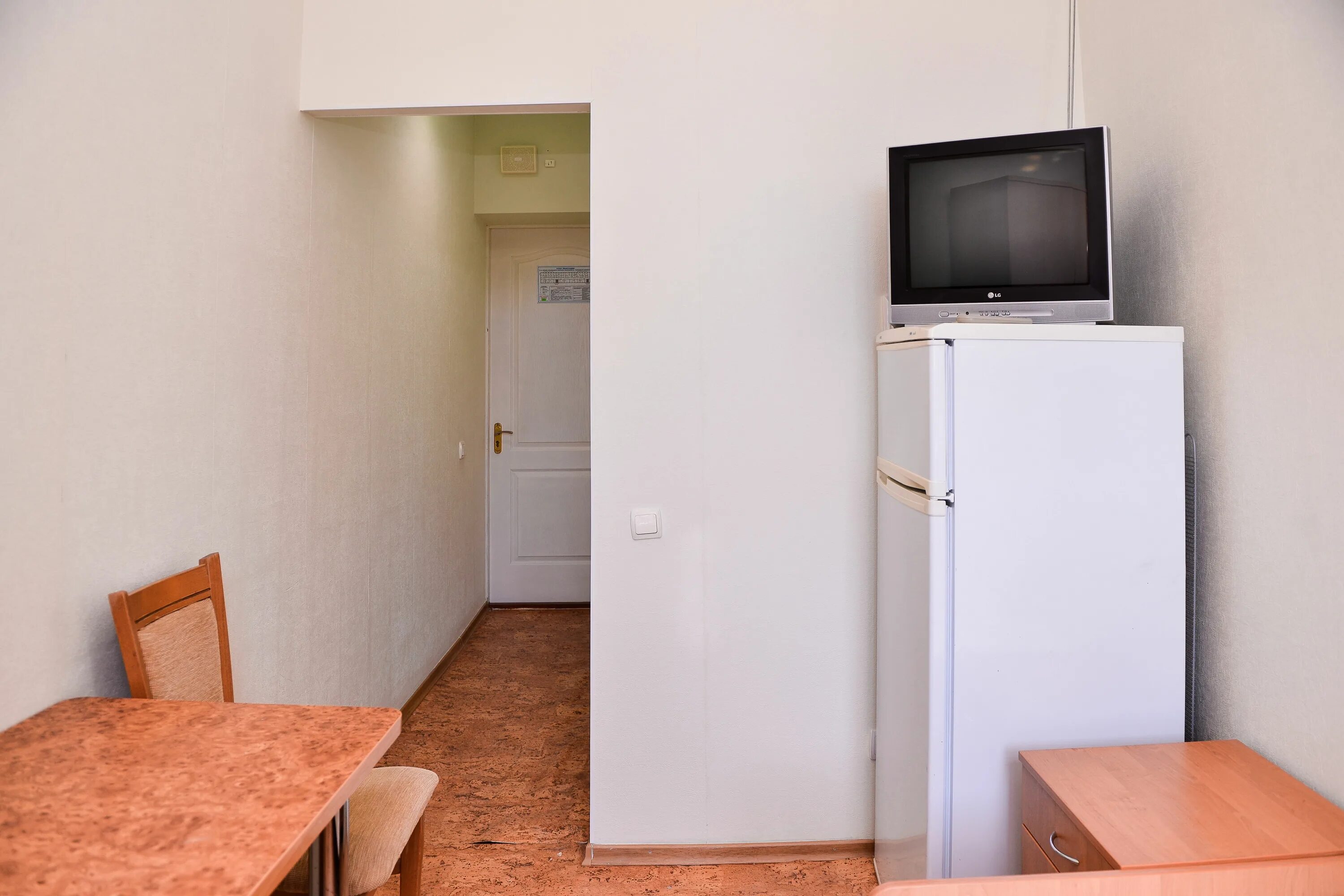 Дача бекетова. Пансионат дача бекетова в алуште. пансионат кристалл алушта. бекетова 1.