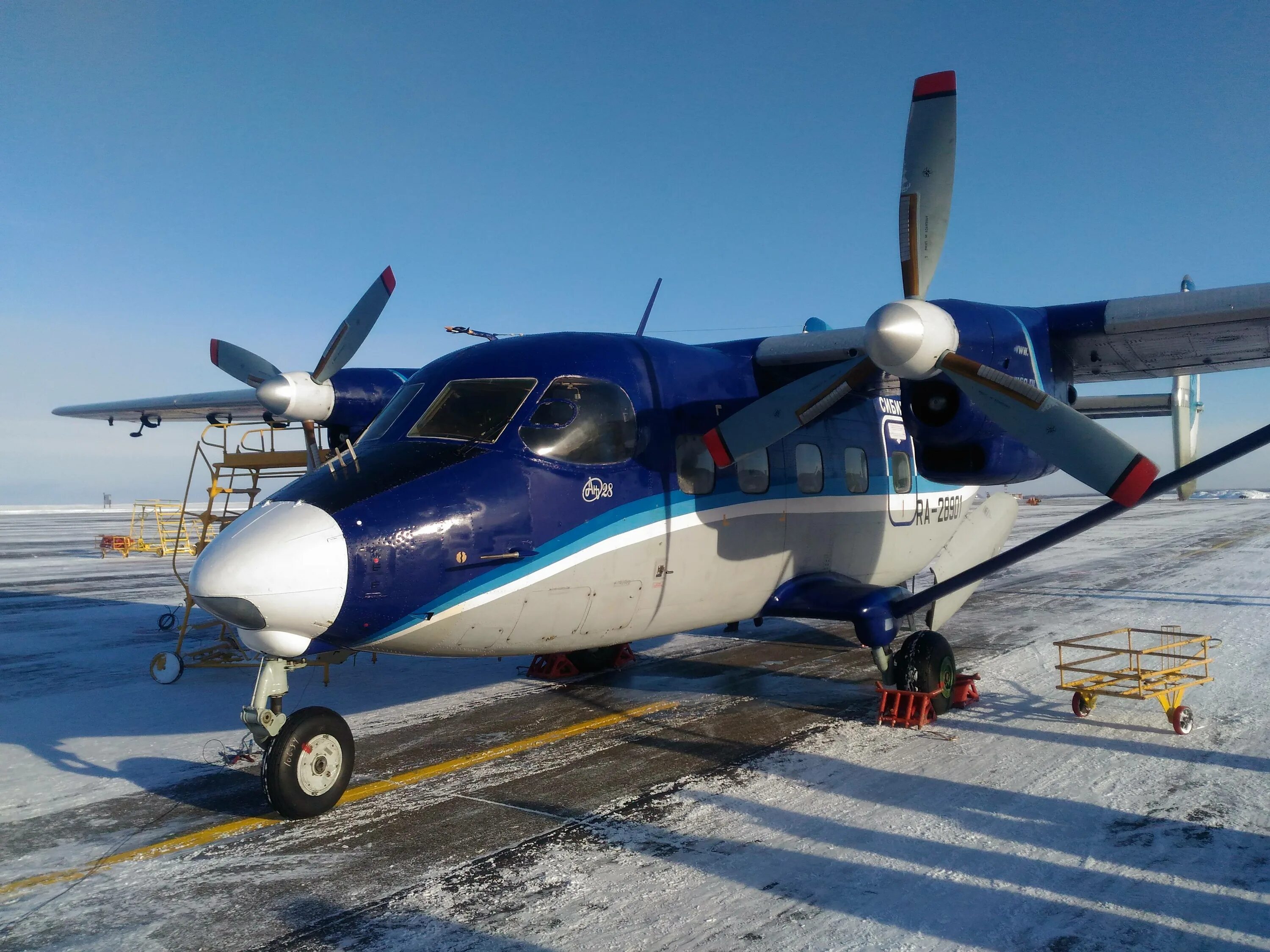 Ra67060. Ан 28 сила. Сибирская авиация. Самолет ан 28 томск. Ан-28 сибирская легкая авиация.