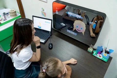 Работа с умным зеркалом логопеда