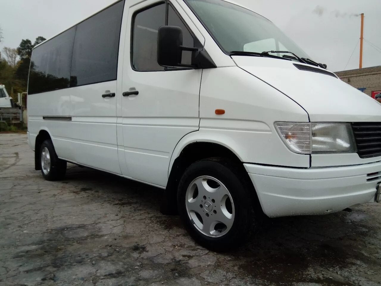 Продажа спринтеров в россии. Sprinter 1998. Спринтер 1998 года. Спринтер от 2000 до 2005. Микроавтобусы до 1998 года.