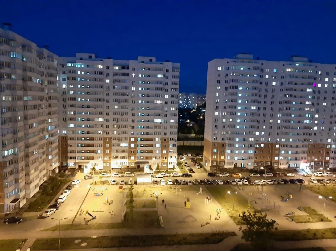 Квартиры краснодаре жк московский. Котлярова 24 краснодар. котлярова краснодар московский микрорайон. котлярова 1 в краснодаре. жк московский краснодар.
