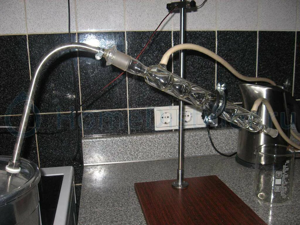 Медный змеевик+ сухопарник. Холодильник из сильфонного шланга для самогонного аппарата. Холодильник для самогонного аппарата из пропилен трубы. Охладитель для самогонного аппарата из меди. Beer keg to still.