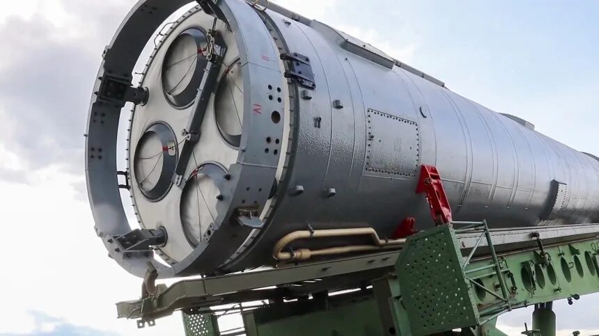 Ракета комплекса авангард. Скорость гиперзвуковой ракеты авангард. Авангард ракета неядерная. Lockheed sr-72. Гиперзвуковая ракета сармат.
