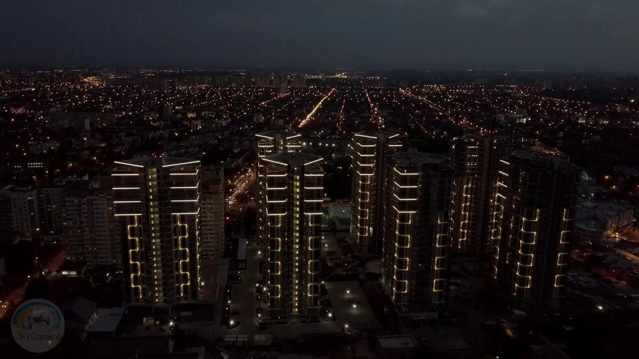 авиапарад. краснодар с высоты птичьего полета. краснодар с высоты птичьего полета 2023. ночной краснодар. полеты над машуком.