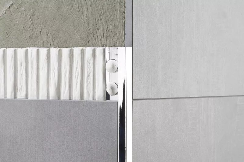 Tile trim