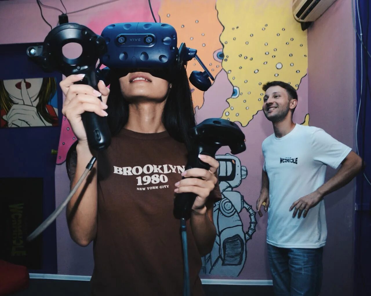 Виртуалити клаб. Парк виртуальной реальности ростов. Vr развлечения. Парк виртуальной реальности в москве. Парк революции ростов на дону аттракционы.