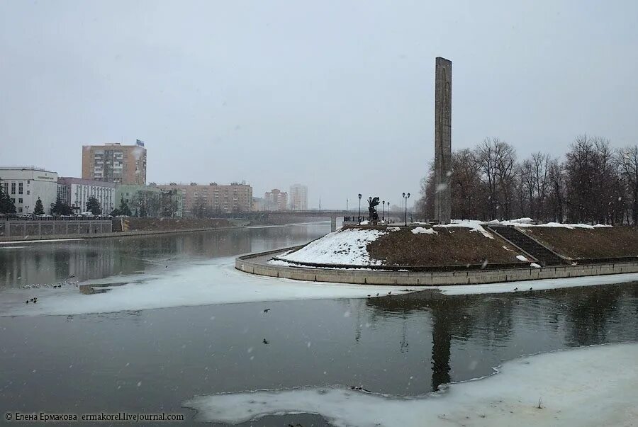 Уровень воды в реке в орле. Орел стрелка Оки и Орлика. Ока и Орлик в Орле. Слияние Оки и Орлика в Орле. Орел Орлик зима.