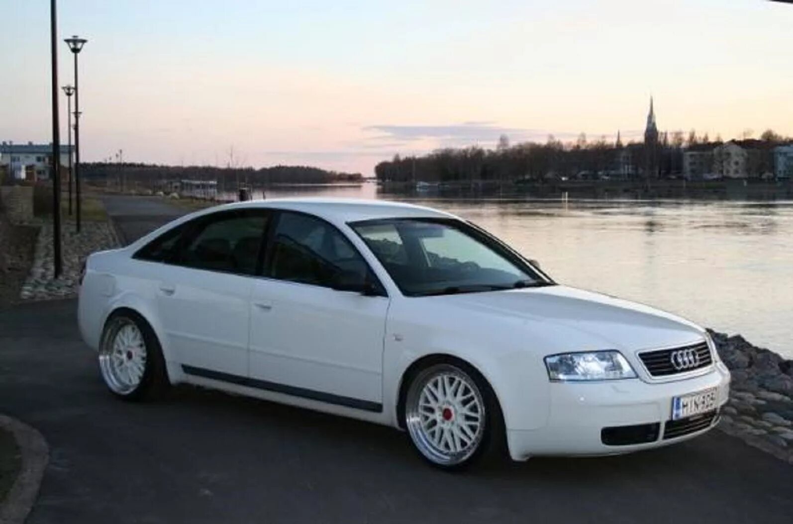 Audi a6 1998. Ауди а6 с5 белая. Audi a6 c5. Audi a6 c5 White.