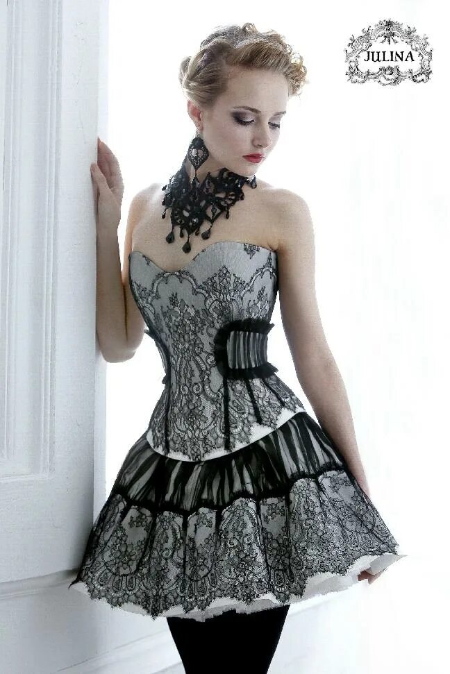 Корсет с пышной юбкой. Корсетные платья julina. goth dress с корсетом. платье с корсетом вечернее. платье скарсетам.