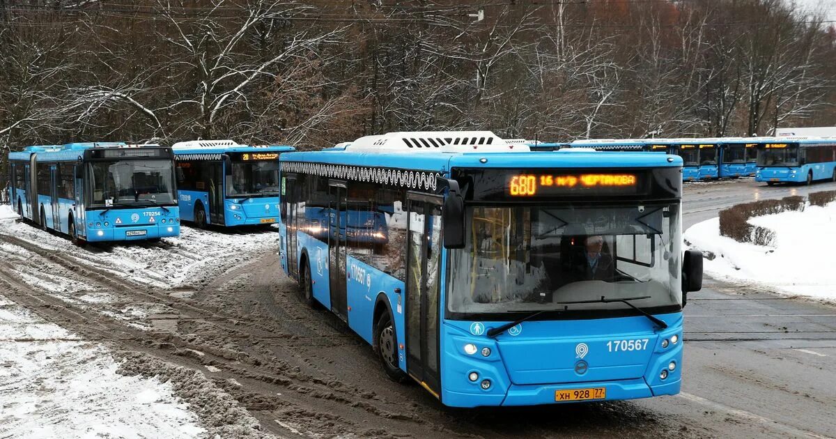 Мосгортранс автопарк. 16 Автобусный парк Москва. 16 Автобусный парк Мосгортранс. Кладбище автобусов Мосгортранс. Автобус Москва.