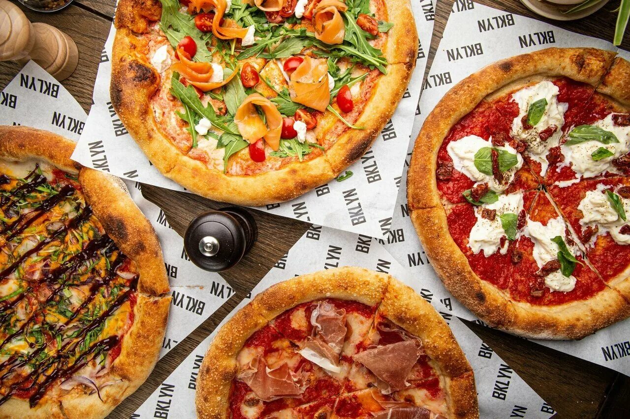 Казань работа пицца. Brooklyn pizza pie, москва, чистопрудный бульвар. пиццерия бруклин казань. brooklyn пицца казань. бруклин пицца крылатское.