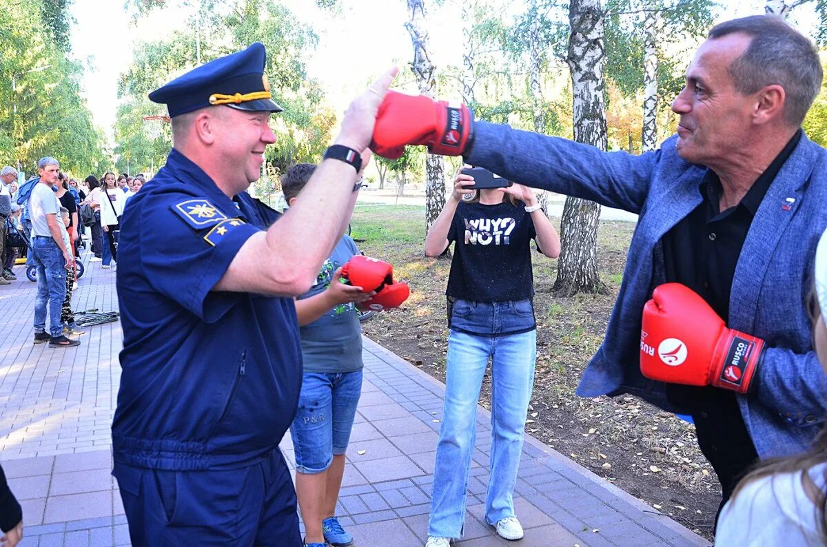 Новости отрадного самарской области сегодня. Отрадный Самарская обл герои сво. Новости в городе Отрадном.. Новости Отрадный Самарская область.