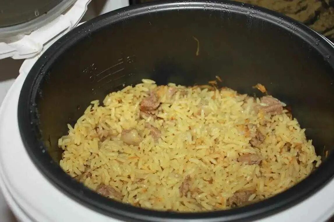 Плов в мультиварке. Приготовление плова в мультиварке. Приготовить плов в мультиварке пошаговый рецепт рассыпчатый. Рассыпчатый плов в мультиварке. Плов в мультиварке.