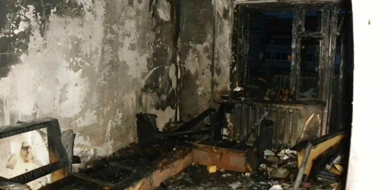 Пожар волгоград дзержинский район. Квартира после пожара. Пожар в большемуртинском районе. Девочка после пожара. Дугин дочь взрыв.
