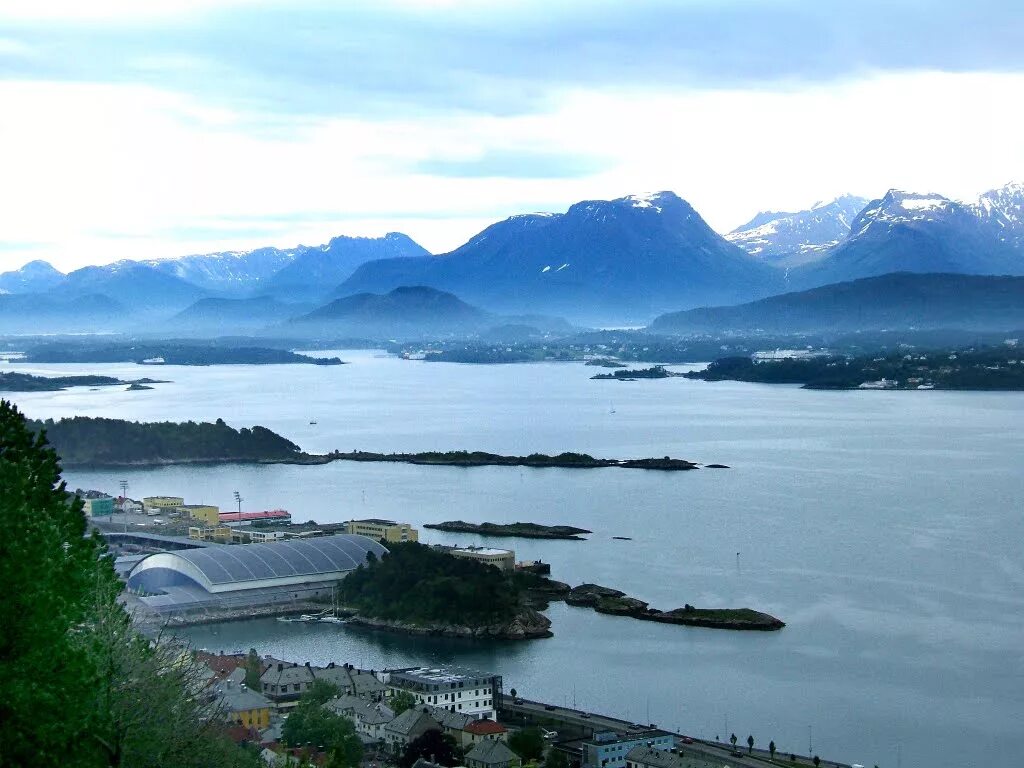 Молде-Фьорд. Molde Norway. Город Молде. Молде фото.