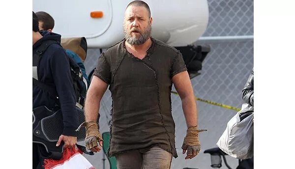 рассел кроу в полный рост. рассел кроу сейчас. рассел кроу сейчас. рассел кроу рост. рассел кроу рост и вес.