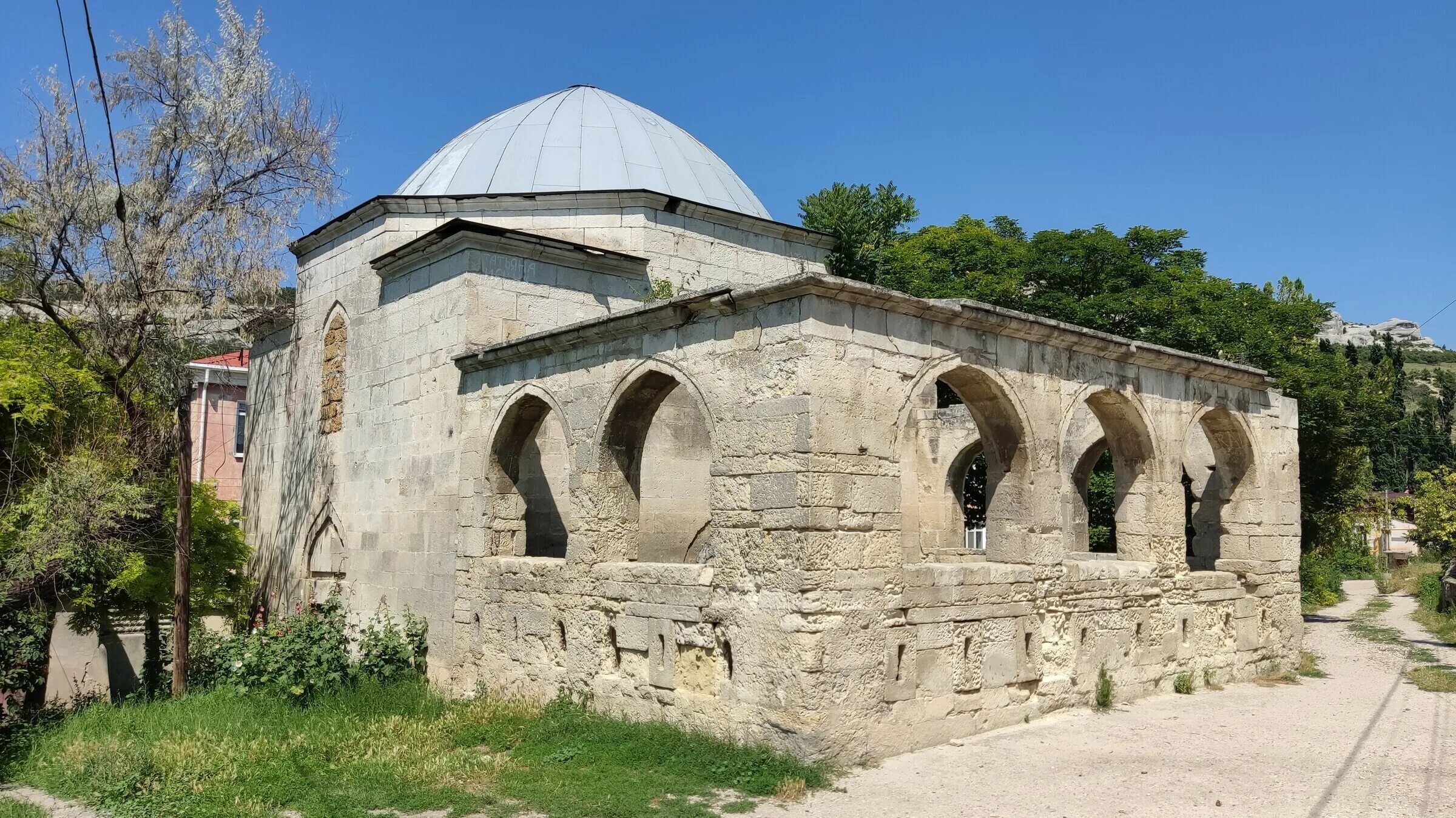 Ферх-кермен-черноморский бастион. Ханский дворец бахчисарай дюрбе. Мавзолей дюрбе бахчисарай. Мечеть эски-сарай. Эски эс.