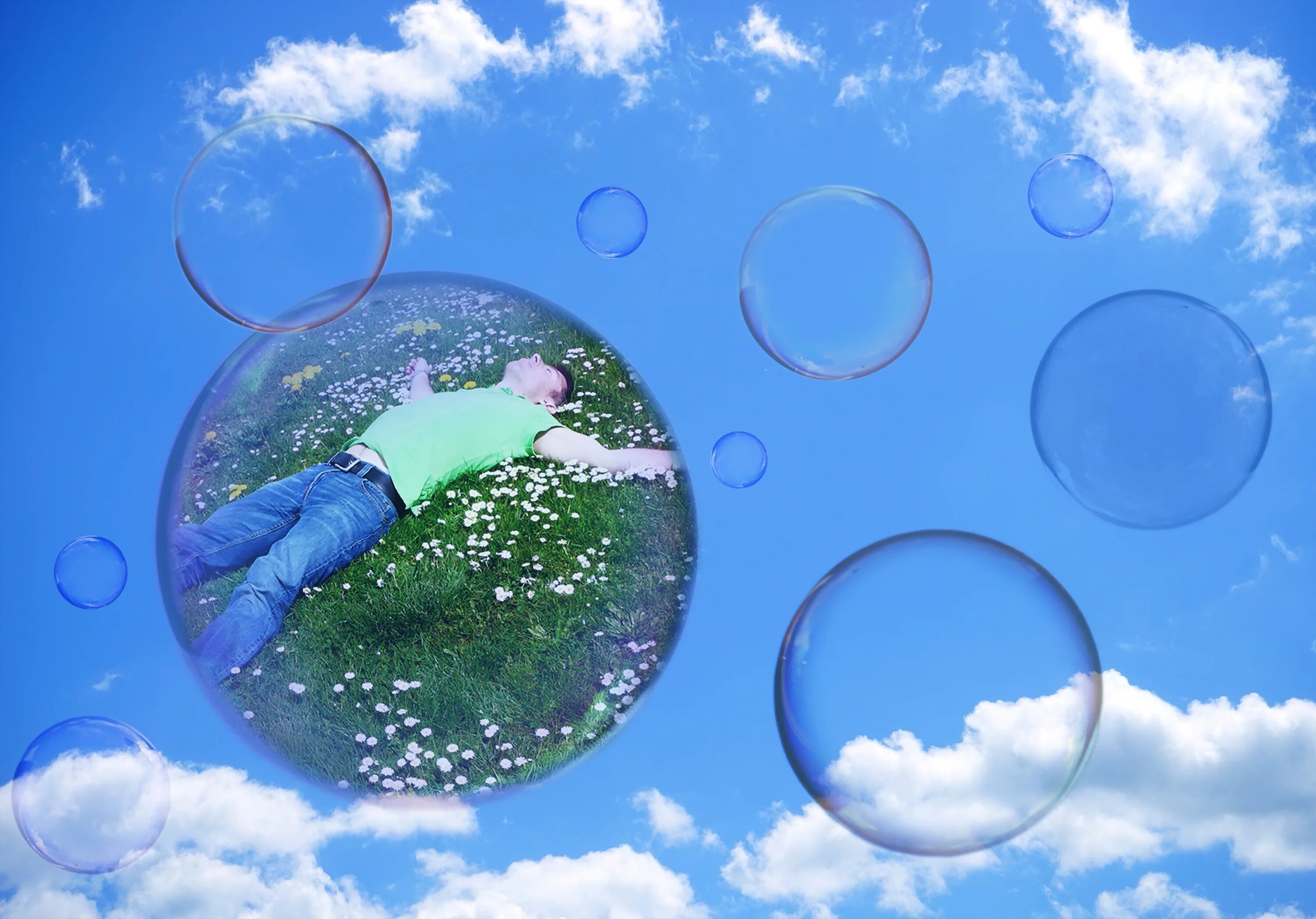 Выключи пузыри. Мыльные пузыри. Летающие мыльные пузыри. Воздушные пузыри. Мыльные пузыри в небе.