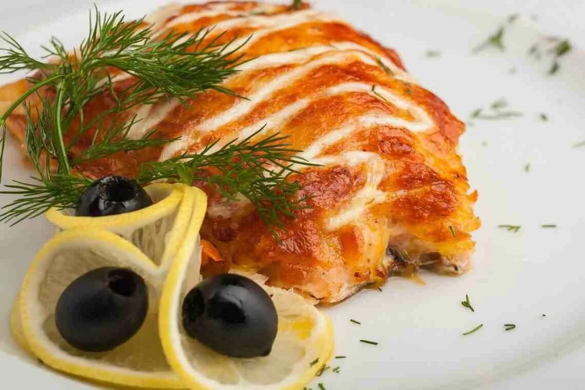 Красная рыба по царски