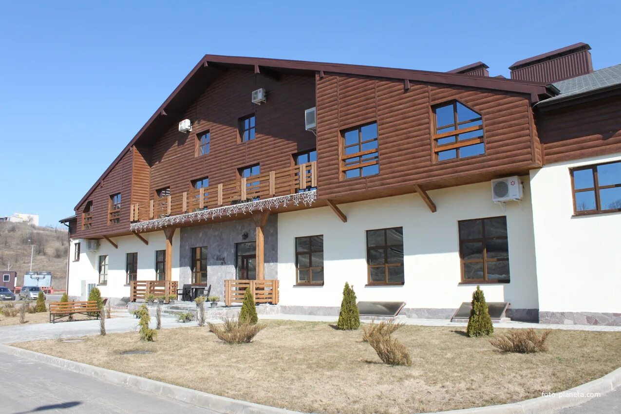 Park chalet residence красная поляна. Парк шале сочи. Спортивно-оздоровительный комплекс альпика посёлок дубовое. Ресторан альпика дубовое. Парк шале белгород где находится.