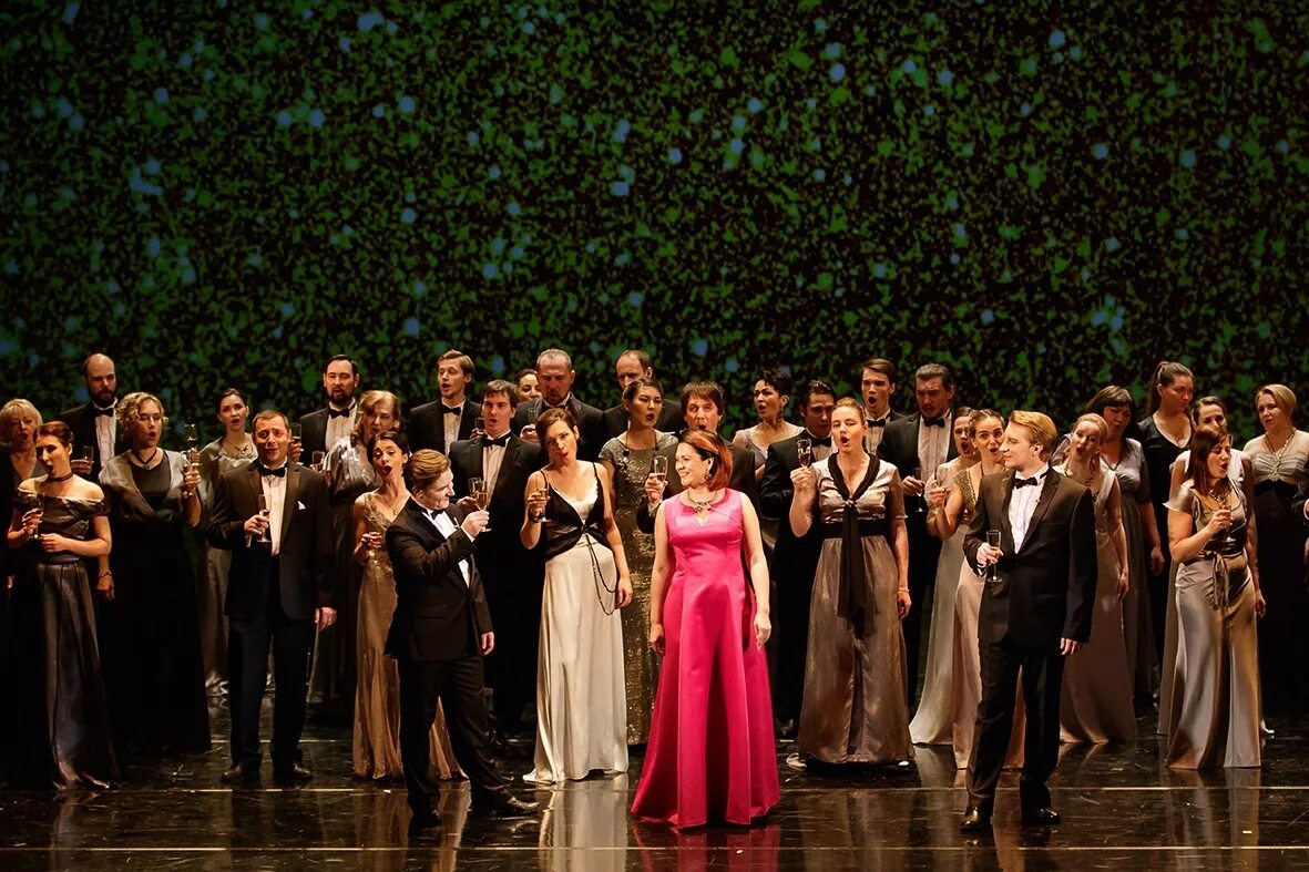 хор самарского академического театра оперы и балета. оперный театр рождественский концерт. театр оперы и балета ижевск зал. сатоб самара рождественский концерт. мужской хор софия самара.