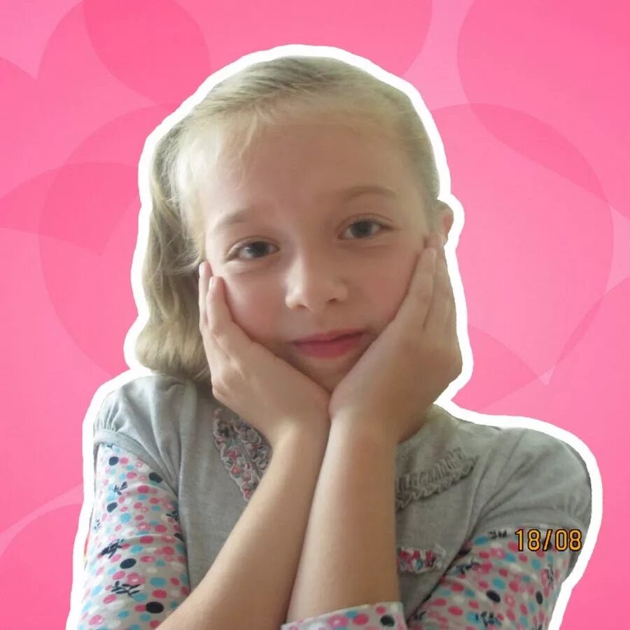 Ангелинка. Картинка на ютуб канал полинка мандаринка с именем. Портрет с необычного ракурса. Ангелинка. Ангелинка.