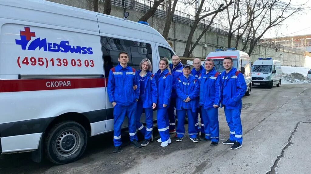 скорый «москва-россия» (2014). бригада скорой медицинской помощи. москва скорый отзывы. зеленая скорая. москва скорый отзывы.
