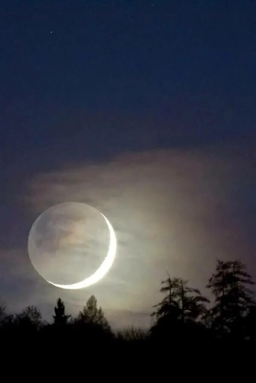 Полнолуние летом. Луна солнцестояние это. Второе новолуние после зимнего солнцестояния. Затмение солнца. Солнцестояние затмение.