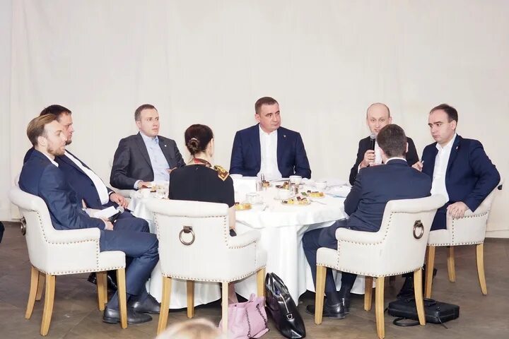 Главе клуб. Главклуб орджоникидзе 11. Главclub green concert москва. Клуб главclub green concert. Главе клуб.