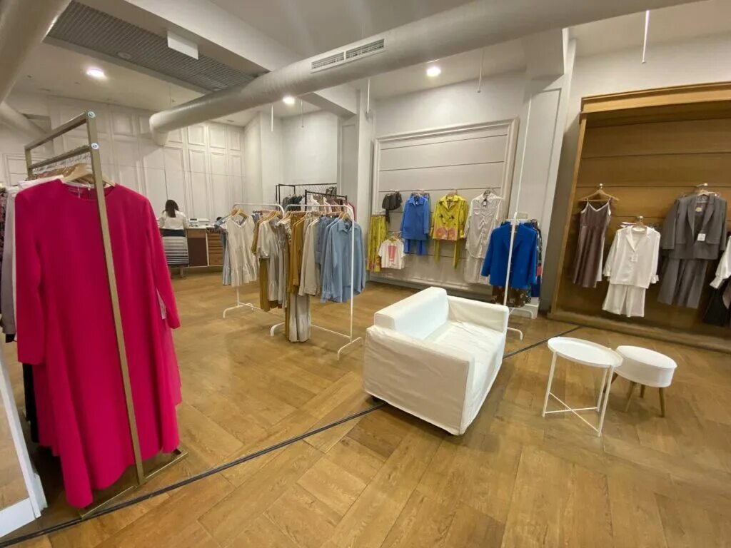 Магазин платьев ульяновск. Магазины одежды в ульяновске. Shopdress ульяновск магазин. Салон вечерних платьев в москве. Платья магазин шоп дресс в ульяновске.