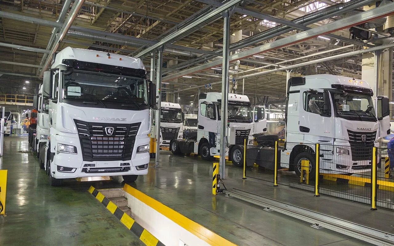 Камаз 54901 комтранс. Тягач камаз-54901. Новый камаз 2022 тягач. Камаз 5490 к5. Камаз тягач 2022 камаз.
