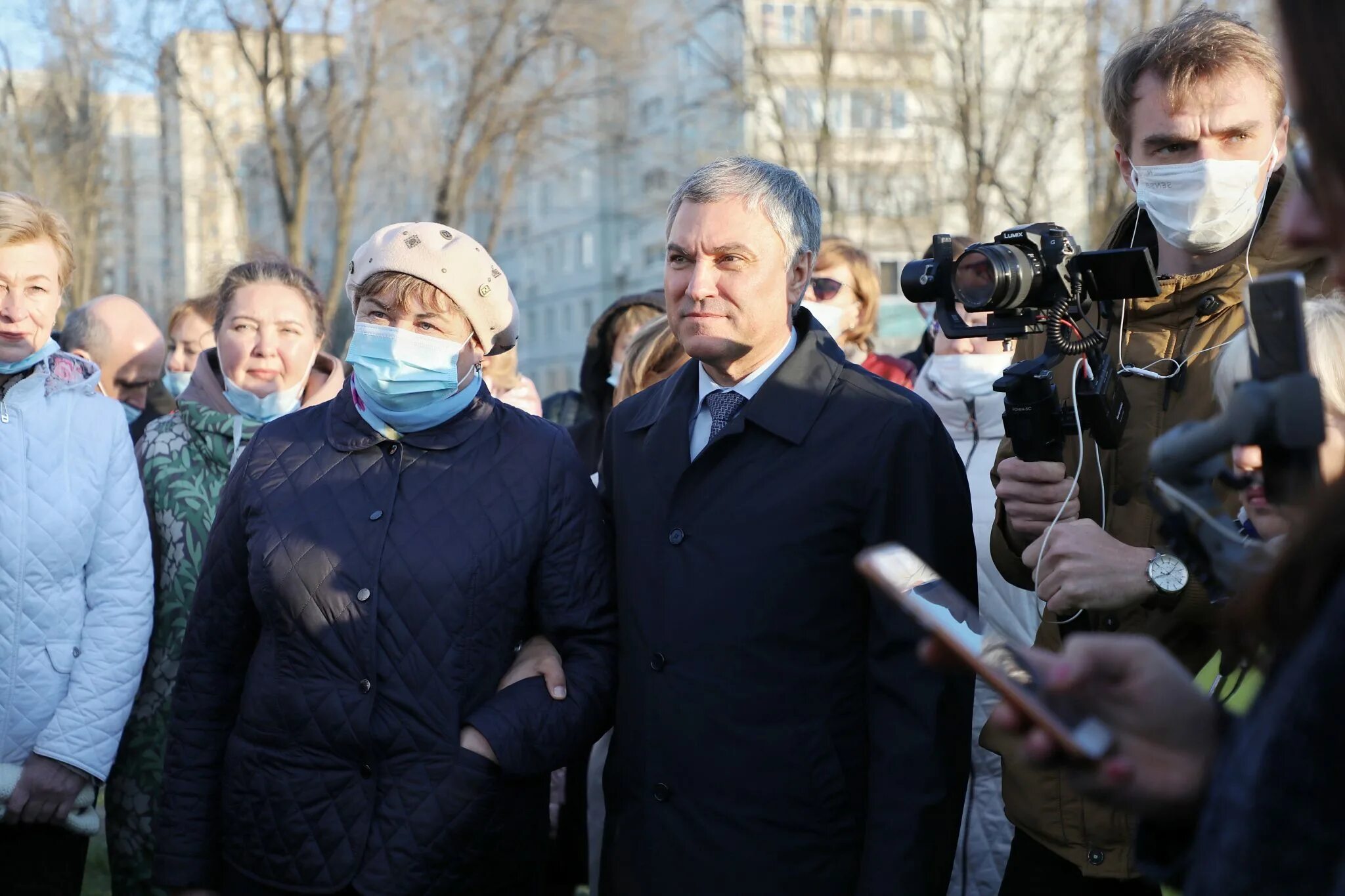Байден террорист. Володин в балашове. Володин балаково. Володин балаково. Турчак и володин.