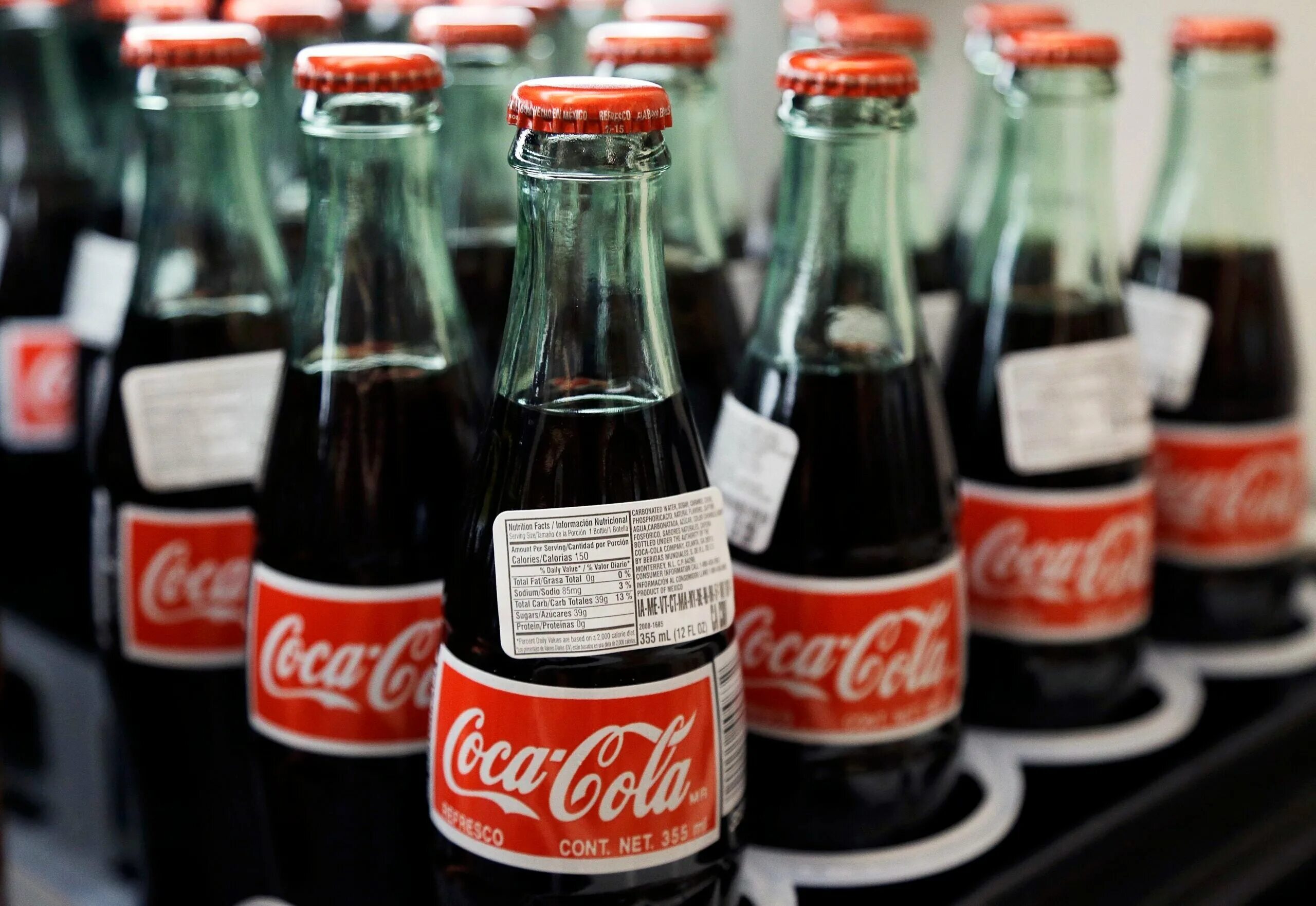 Город кока колы. Кока кола 80е. кола в америке. coca cola американская. американская кола coke.