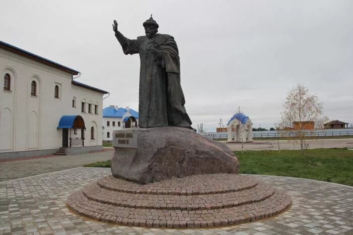 Памятник ивану 3. Памятник ивану 3