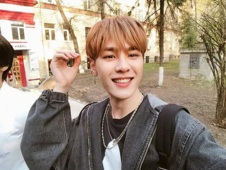 Qian kun. Кун nct. кун nct wayv. kun из nct. кун нст 127.