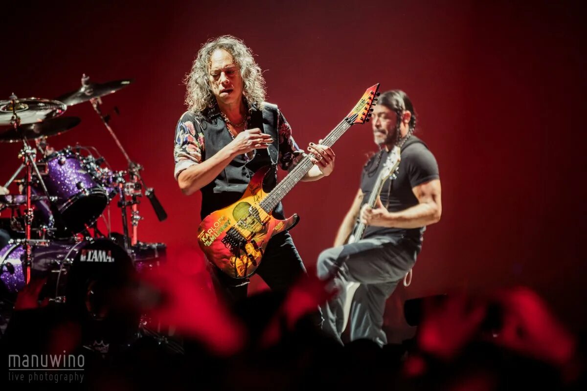 Металлика спб. Металлика обои на телефон. live photo. обои металлика в квартиру. metallica в греции посмотреть.