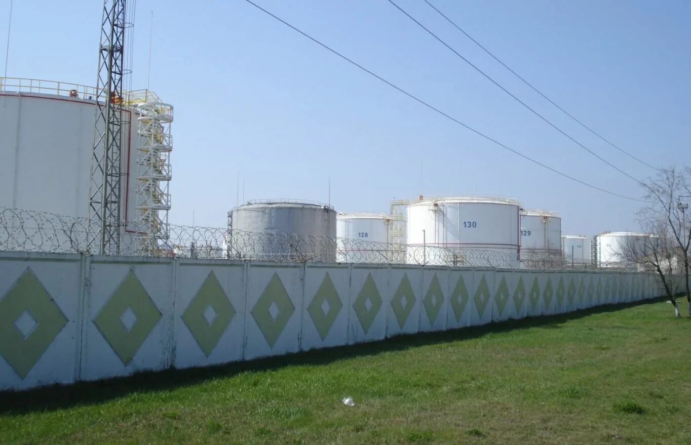 Нефтебаза кавказская где находится. Тульская нефтебаза. Талашкино нефтебаза. Нефтебаза семейкино. Нефтебаза кавказская где находится.