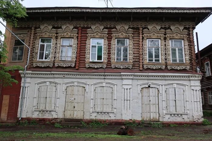 Село козьмодемьянск пермский край. Дом купца Овчинникова Козьмодемьянск. Дом купца Дерябина Козьмодемьянск. Дом Сурьянинова Козьмодемьянск. Дом торговца Овчинникова Козьмодемьянск.