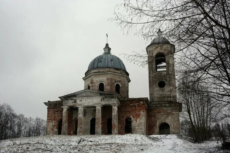 бронница храм пресвятой богородицы. село бронница новгородская область. бронницкая церковь новгородская область. введенская церковь село бронница. великий новгород бронница.