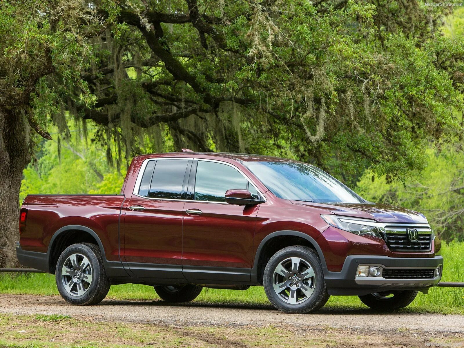 Хонда риджлайн 2022. Honda ridgeline 2. Хонда риджлайн 2008. Хонда риджи лайн 2016 года. Honda пикап ridgeline.