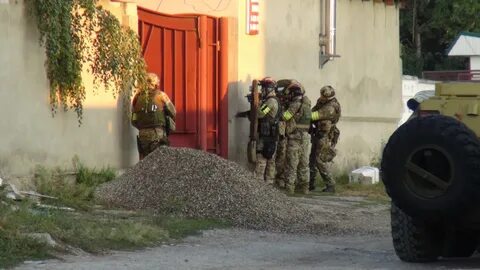 Сотрудники контртеррористической операции