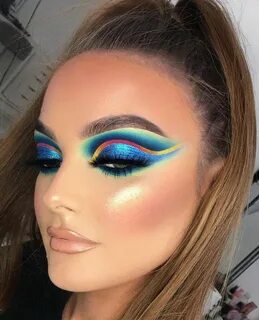 B make up