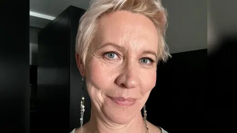 Жалаңаш жүргізуші қайырлы таң