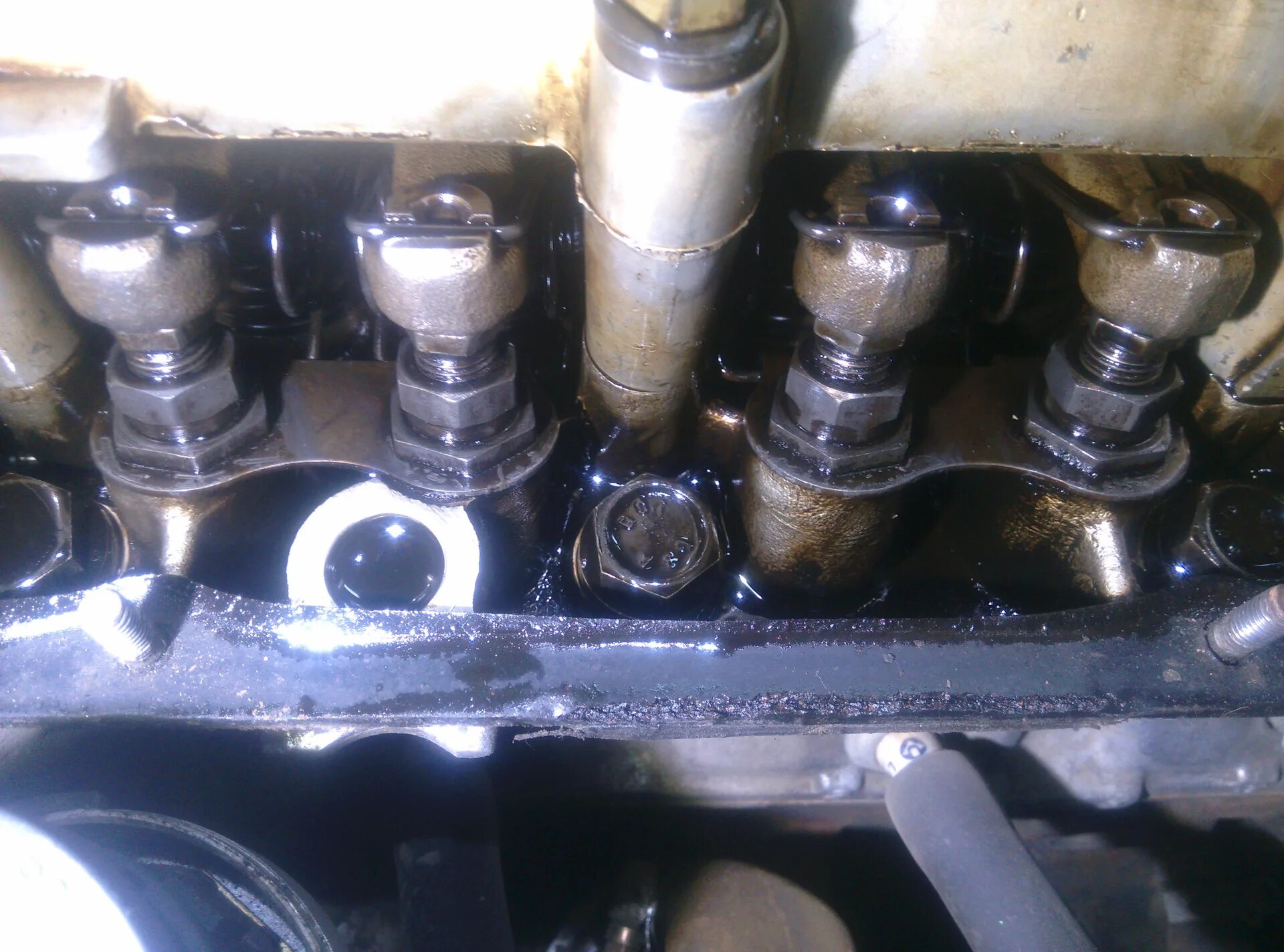 Зазоры клапанов ваз 2106. Регулировка клапанов 2103. Расположение клапанов ваз 2103. Клапана двигателя д240. Порядок регулировки клапанов ваз 21 0 6.