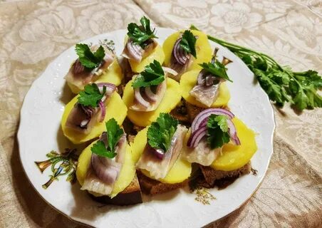 Закуска с селедкой на праздничный стол