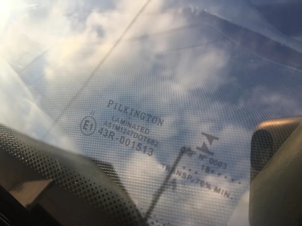 Лобовое стекло pilkington 43r-001585 as1- m1250-dot682. Лобовое стекло pilkington 43r-001047 as 1 m 83-3 dot 25. Pilkington стекло 43r001956. Пилкингтон стекло завод. 43r-001692 pilkington.