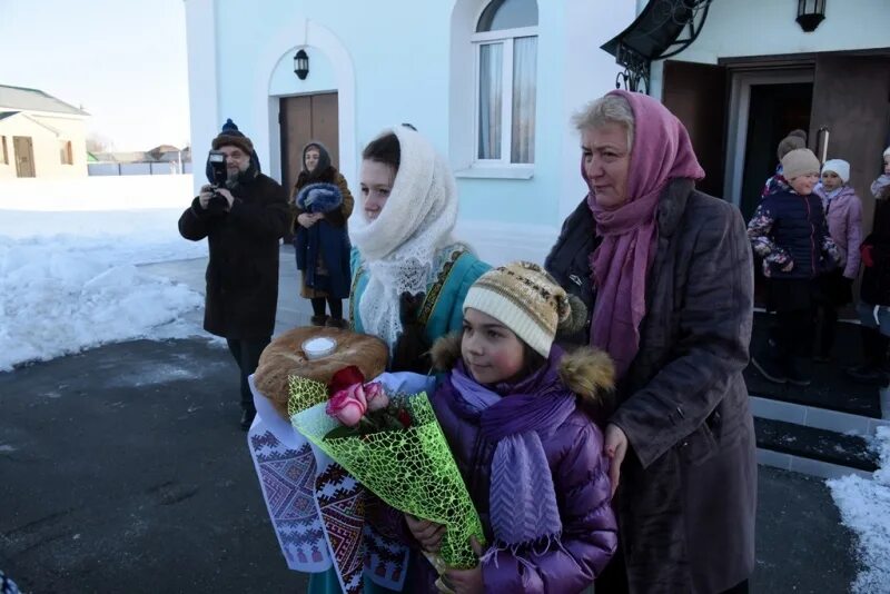 Погода студенцы саракташский район. Село Красногор Саракташский район. Красногор Оренбургская область Саракташский район. Красногор храм. Администрация Саракташского района.