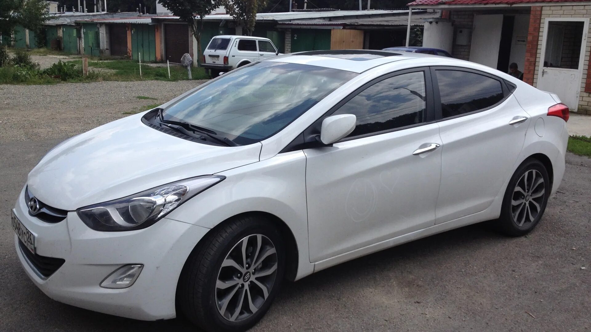 6 автомат. Песни аванте аванте. Песни аванте аванте. Хендай аванте 2012. Хендай аванте 2011 белый.