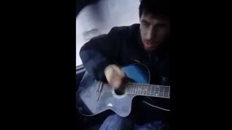 Слепой поет песни