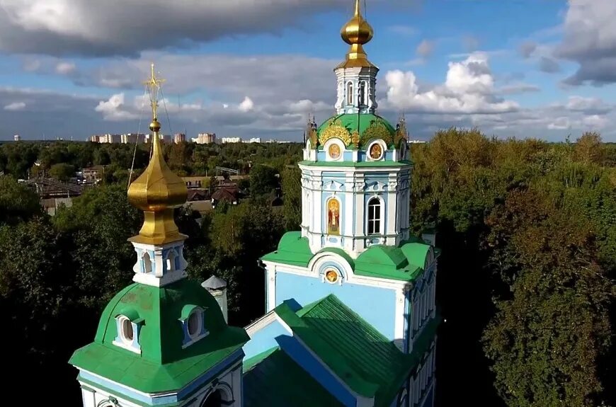 Храм михаила архангела в никольско-архангельском. Церковь михаила архангела в балашихе. Николо-архангельский храм балашиха нижний храм. Николо-архангельская церковь в никольском. Храм архангела михаила балашиха внутри.